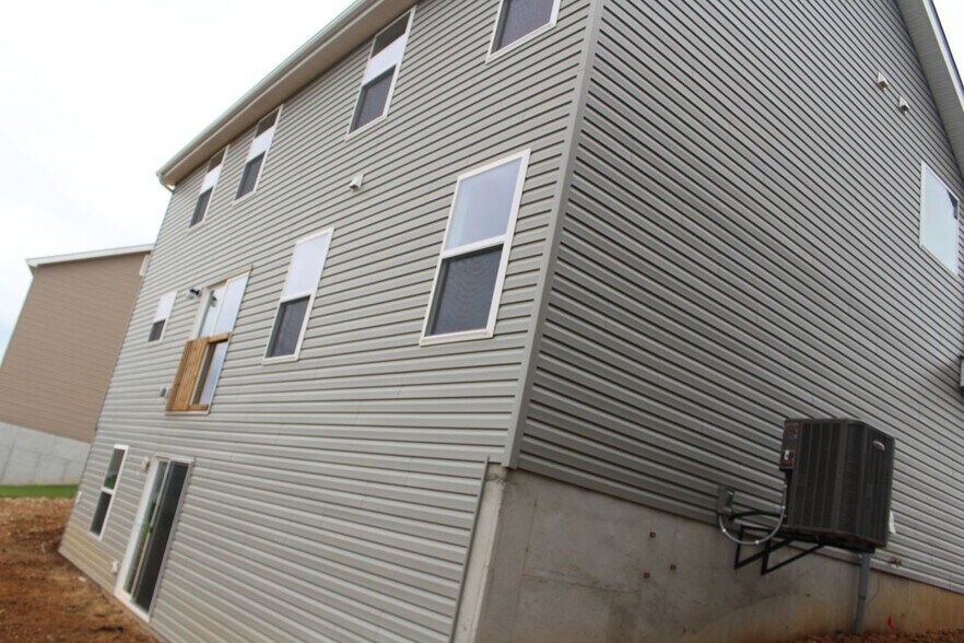 Building Photo - 436 Sweetgrass Dr