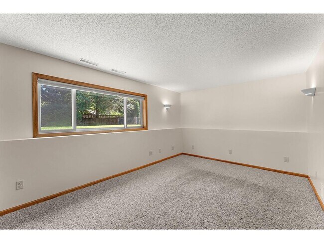 Building Photo - 1507 Driving Park Rd