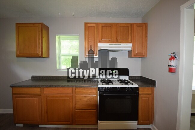 Building Photo - 137 S Catherwood Ave