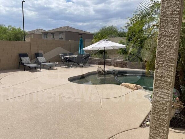 Building Photo - North Phoenix 4bed 2.5ba 2car POOL Oasis