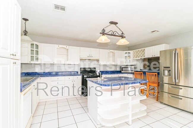 Building Photo - 444 West 147th Pl S