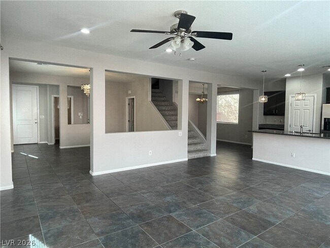 Building Photo - 5530 Spiceberry Dr