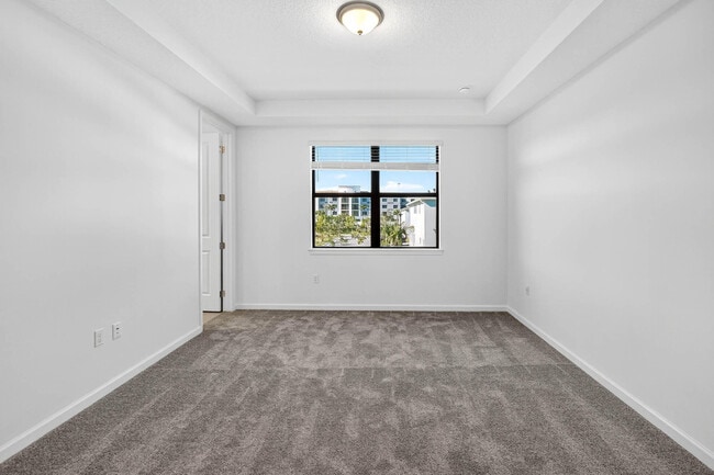 Building Photo - 7648 SW Lucy Ln