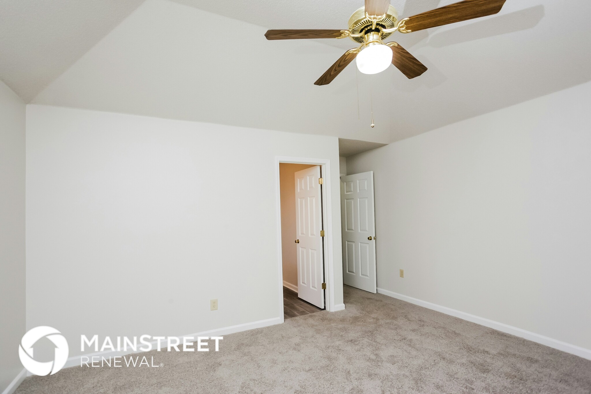 Building Photo - 5565 Liberty Ridge Cove