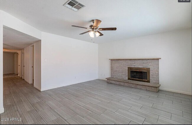 Building Photo - 1262 E Hermosa Dr