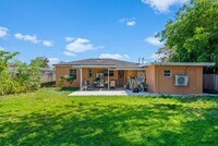 Building Photo - 911 E 32nd St