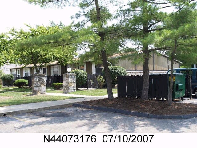 Building Photo - Wood Gate Apartments