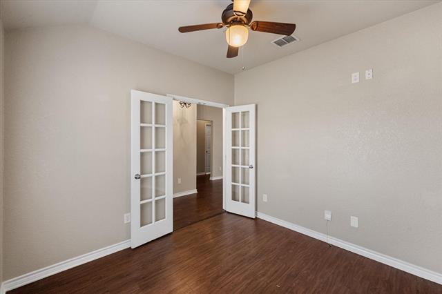 Building Photo - 1513 Millbrook Dr