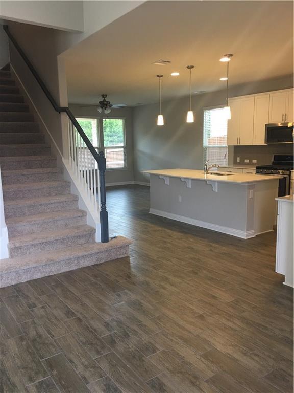 Building Photo - 9402 Privet Dr