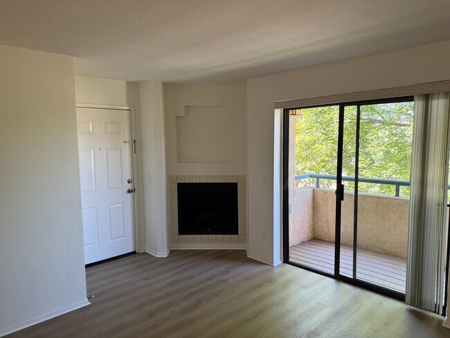 Building Photo - 18123 Erik Ct