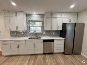 Building Photo - 13434 Melcher Dr