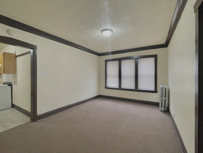 Building Photo - 7800 S Throop St