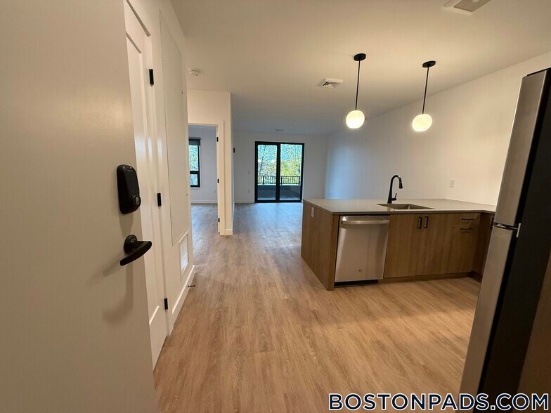 Building Photo - 199 Gardner St