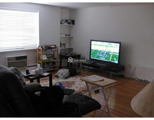 Building Photo - 52 Colborne Rd