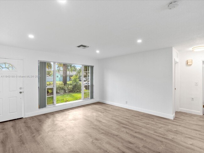 Building Photo - 1501 SW 57th Ave