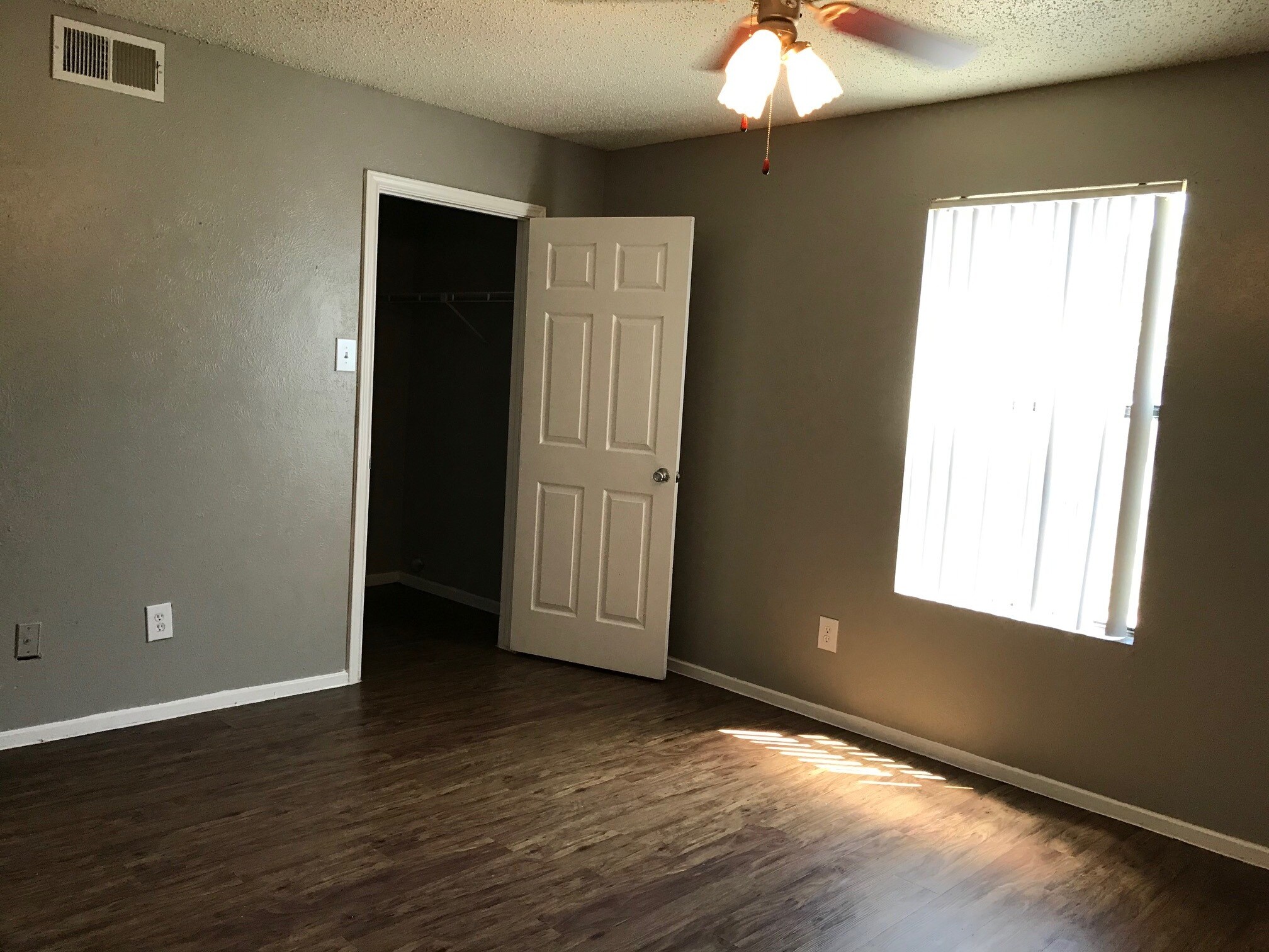 Building Photo - Ashleye Village