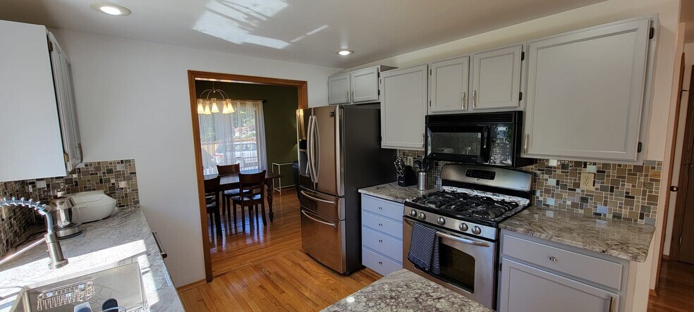 Building Photo - 19925 Wallingford Ave N