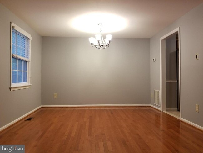 Building Photo - 8223 Goldstream Ct