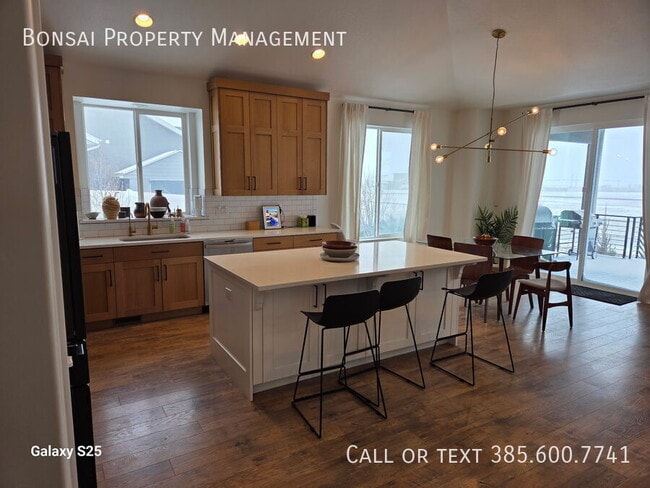 Building Photo - 1486 E Sheps Ridge Rd