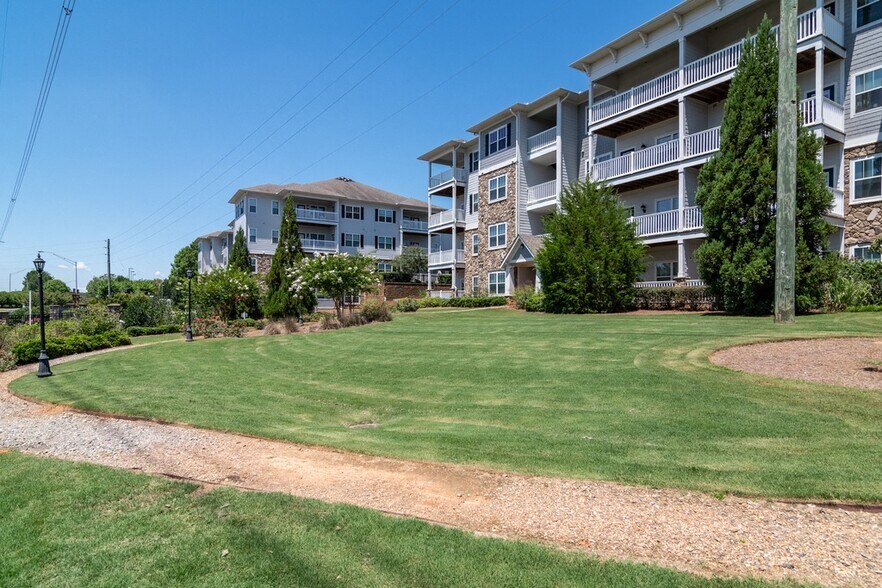 Primary Photo - The Infield Lofts