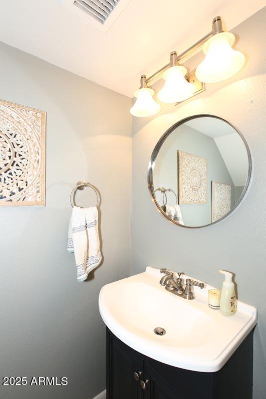 Building Photo - 10408 N 11th Pl