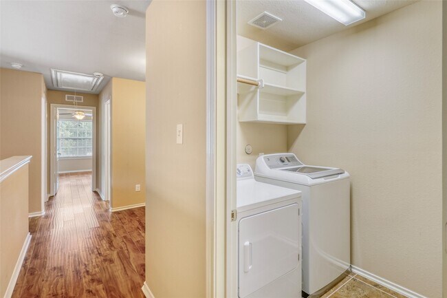 Building Photo - 24558 Folkstone Cir