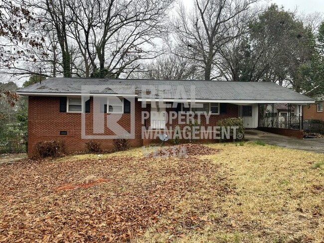 Primary Photo - Spacious Three Bedroom House in Warner Robins