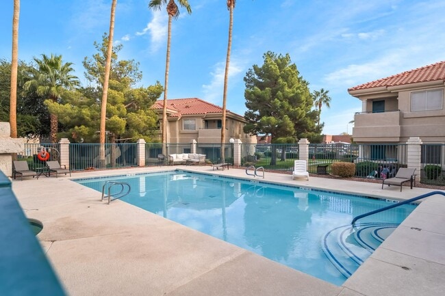 Building Photo - Charming Home in Henderson!