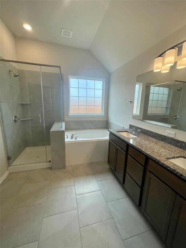 Building Photo - 2671 Sagedale Dr