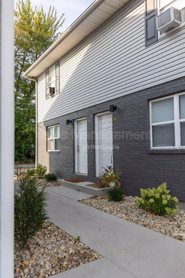 Building Photo - 1305 W Sandusky St
