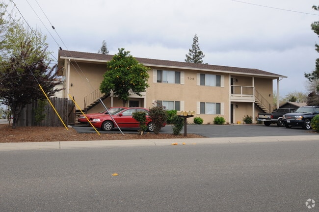 Primary Photo - 708 Wales Dr