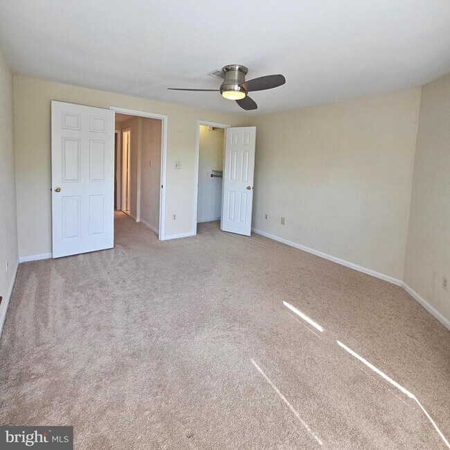 Building Photo - 5911 Sir Cambridge Way