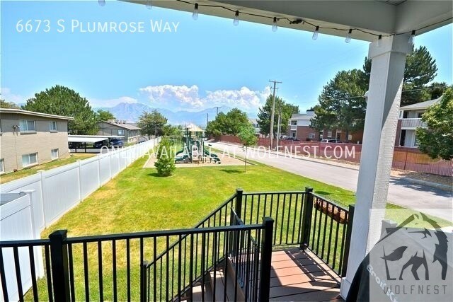 Building Photo - No Deposit Option! Ravishing 3 Bedroom Tay...
