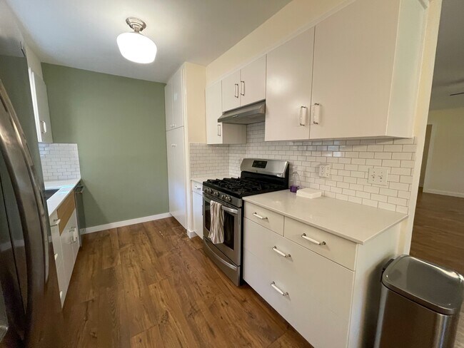 Building Photo - 11505 Murcia Dr