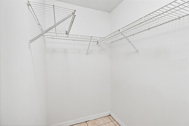 Building Photo - 2173 NW 78th Ave
