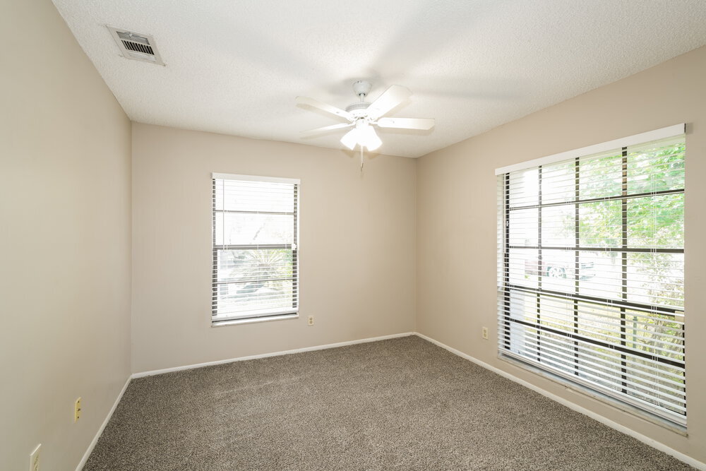 Building Photo - 8905 Bayaud Dr