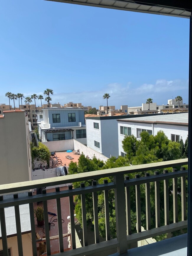 actual view from bedroom - 405 N Broadway