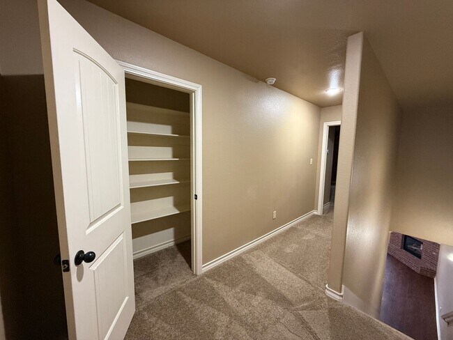 Building Photo - 4413 106th St