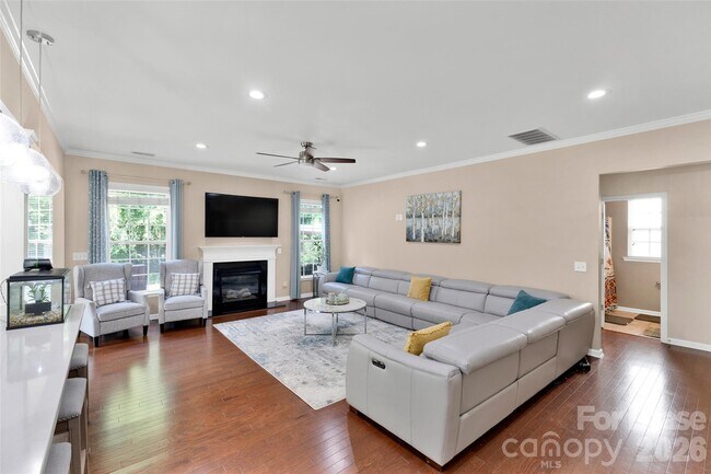 Building Photo - 9312 Ardrey Woods Dr