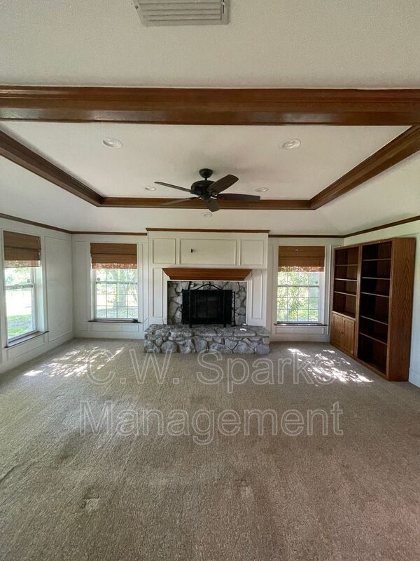 Building Photo - 3494 N Stodghill Rd