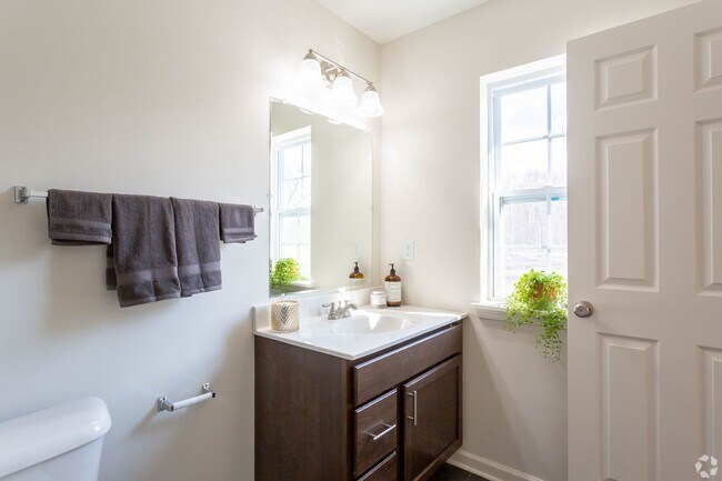 Building Photo - 155 Redon Cir