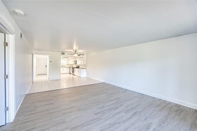 Building Photo - Newly renovated 2 bedroom 2 bathroom 1st f...