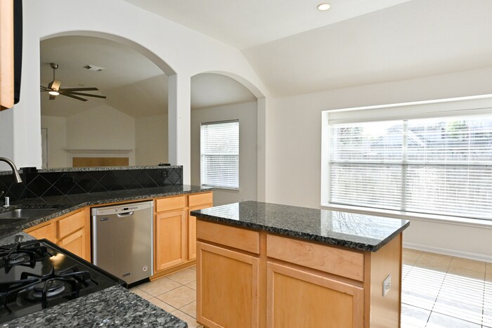 Building Photo - 15207 Bentridge Dr