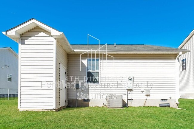 Building Photo - 4917 Trent Hill Dr