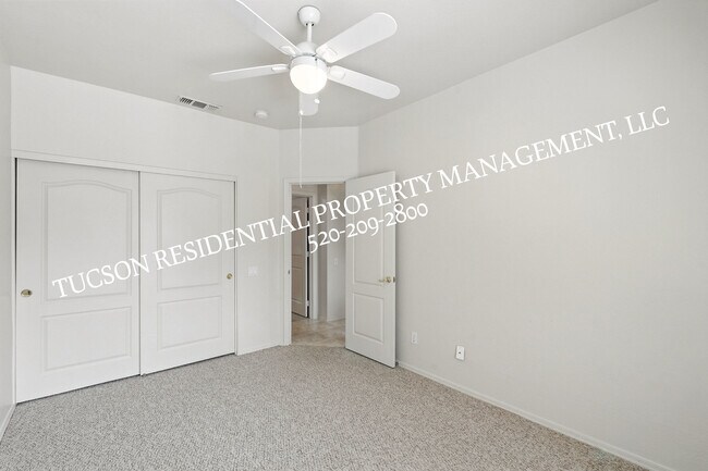Building Photo - 11399 Silver Pheasant Loop