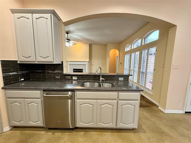 Building Photo - 11923 Shoal Creek Dr
