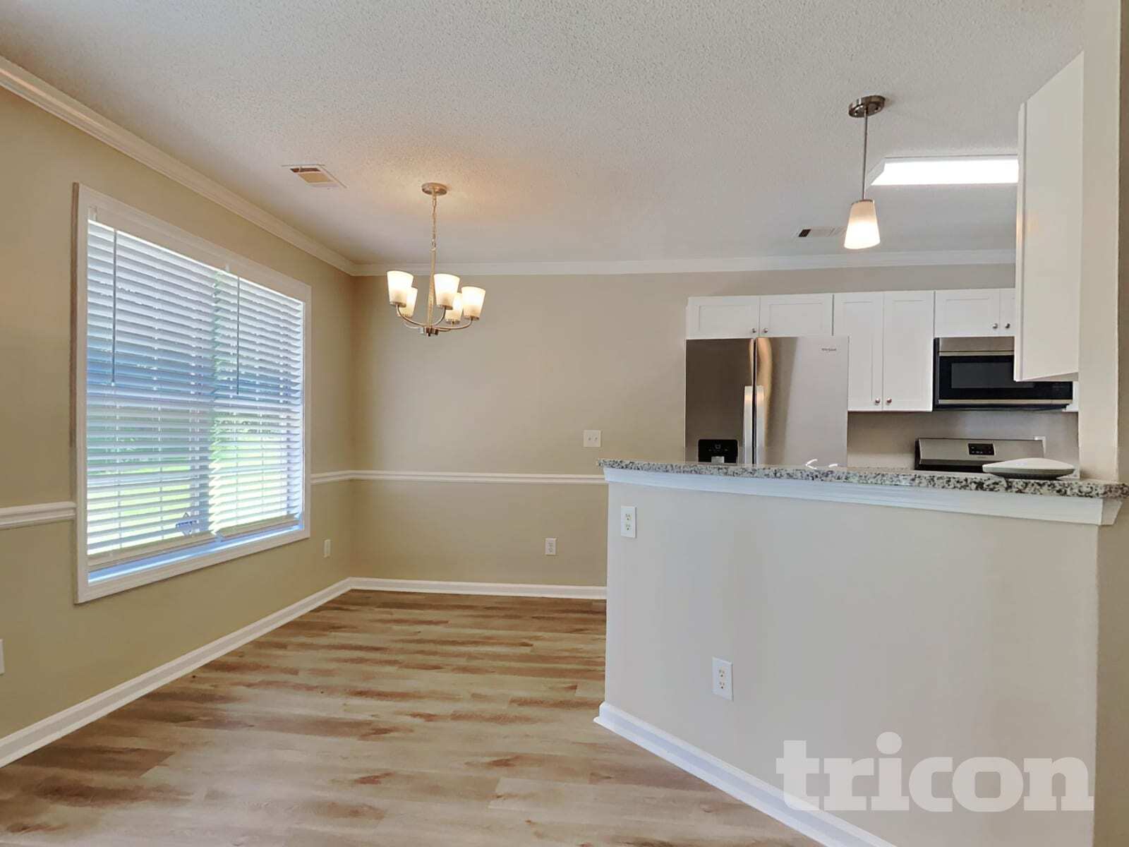 Building Photo - 477 Rosewood Cir