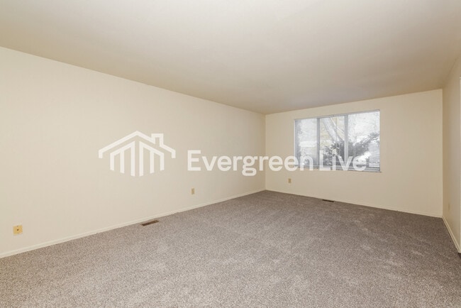 Building Photo - 6420 Larcomb Dr