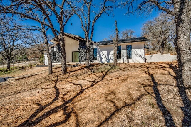 Building Photo - 3113 Brett Jackson Dr