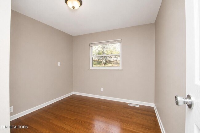 Building Photo - 3253 Buffat Mill Rd